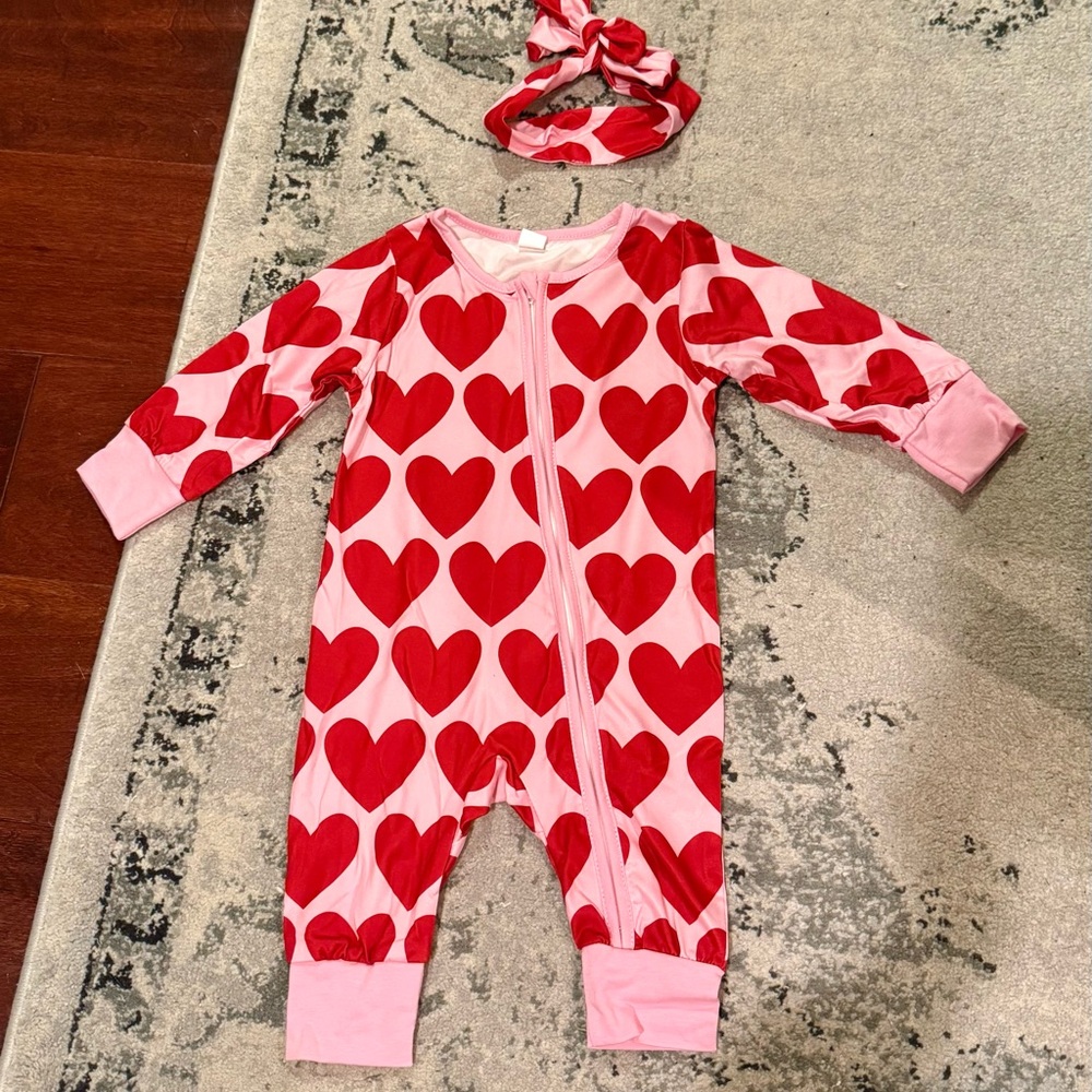NWT Heart 6-12 Month Outfit